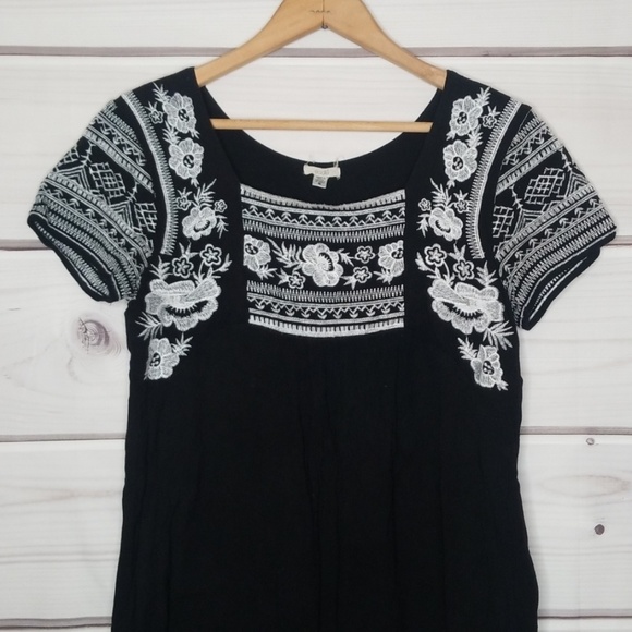 Ecote Tops - [UO] Ecote Embroidered Tunic Size S
